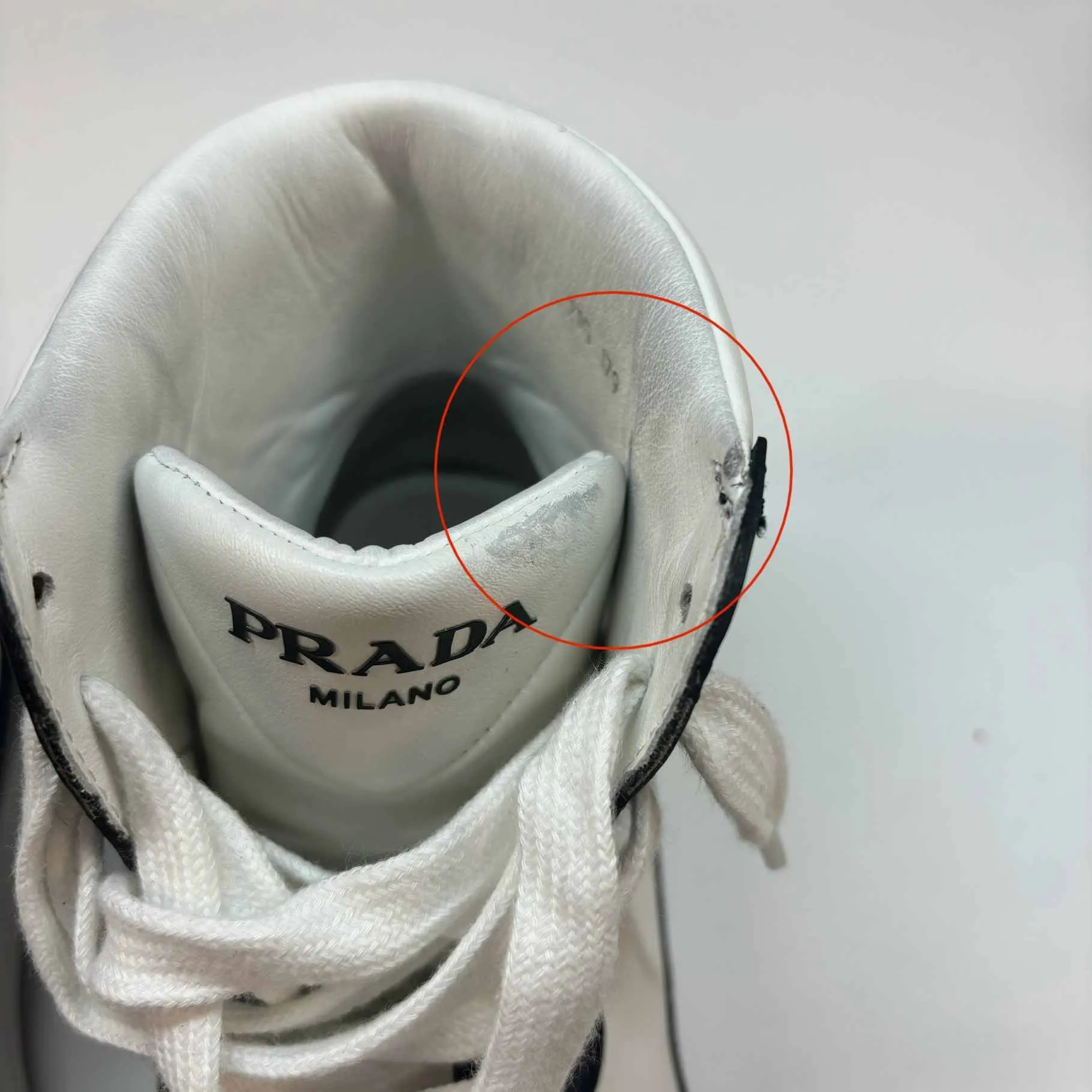 Men's Logo High Trainers White Size EU 42.5 / UK 8.5