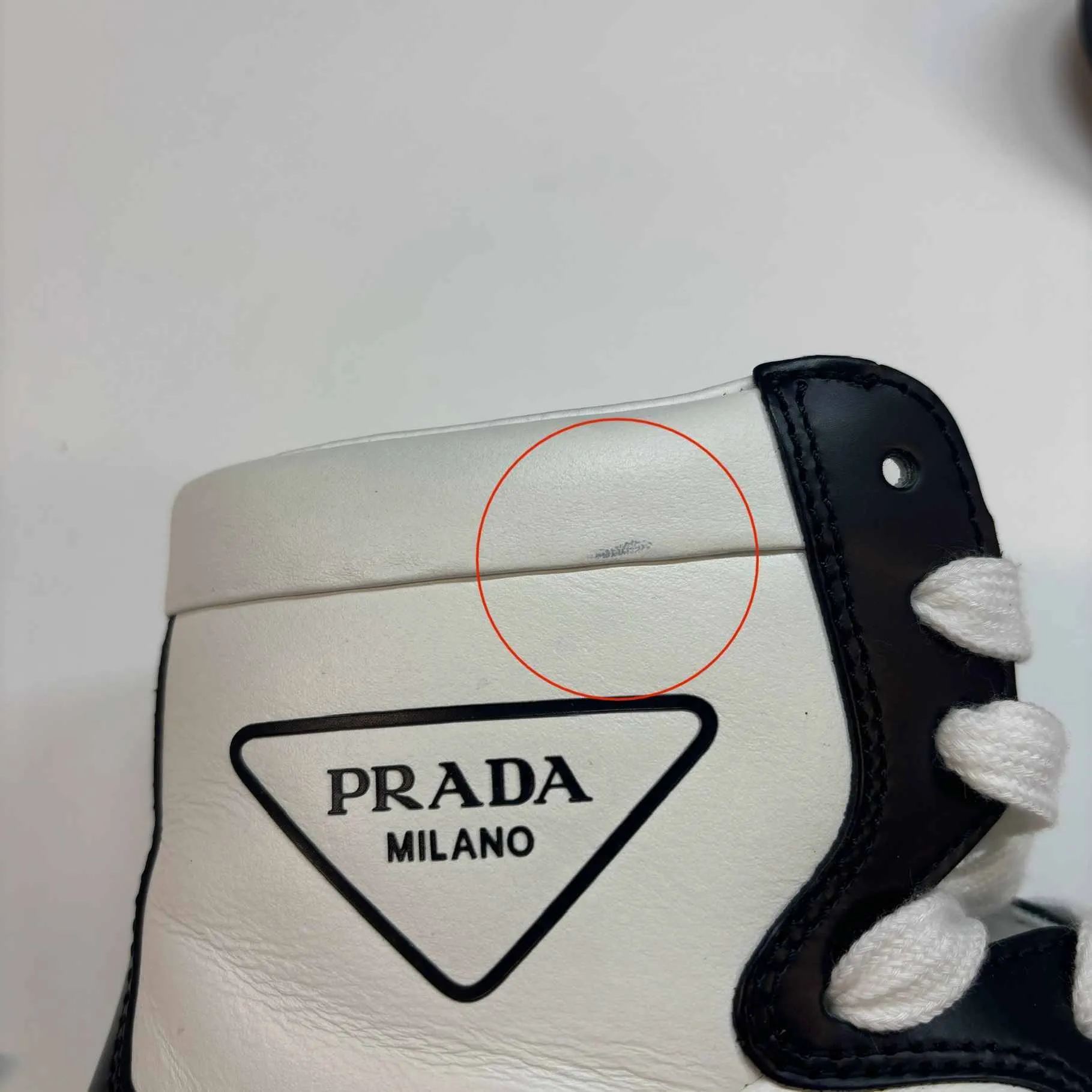 Men's Logo High Trainers White Size EU 42.5 / UK 8.5