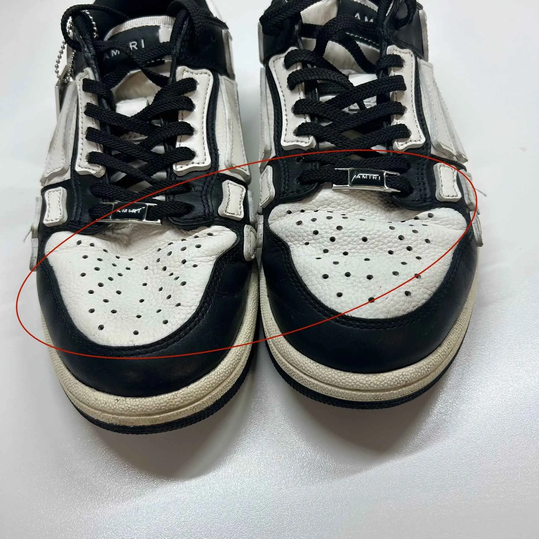 Men's Skeleton Top Low Trainers Black Size EU 41 / UK 7