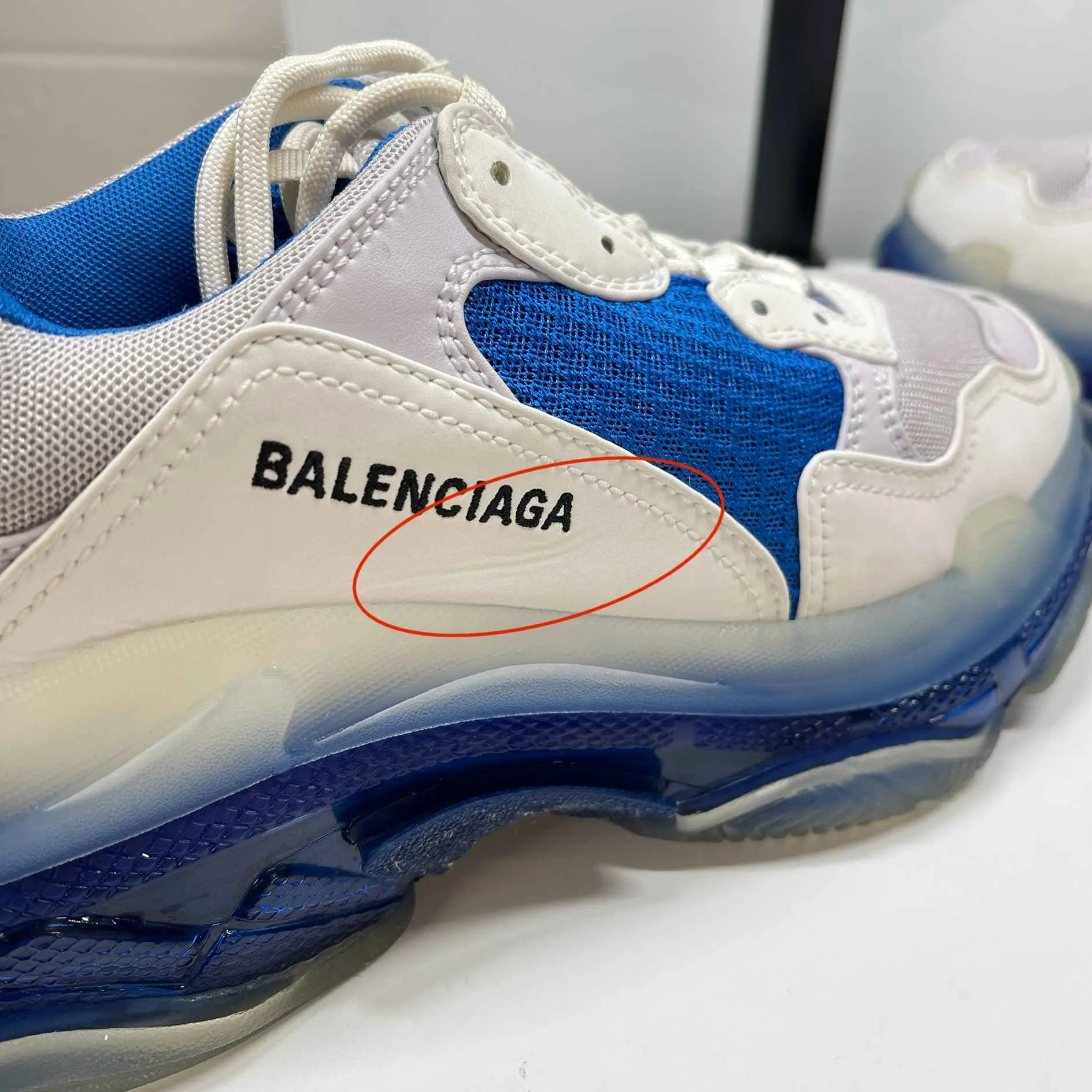 Men's Triple S Low Trainers Blue Size EU 41 / UK 7
