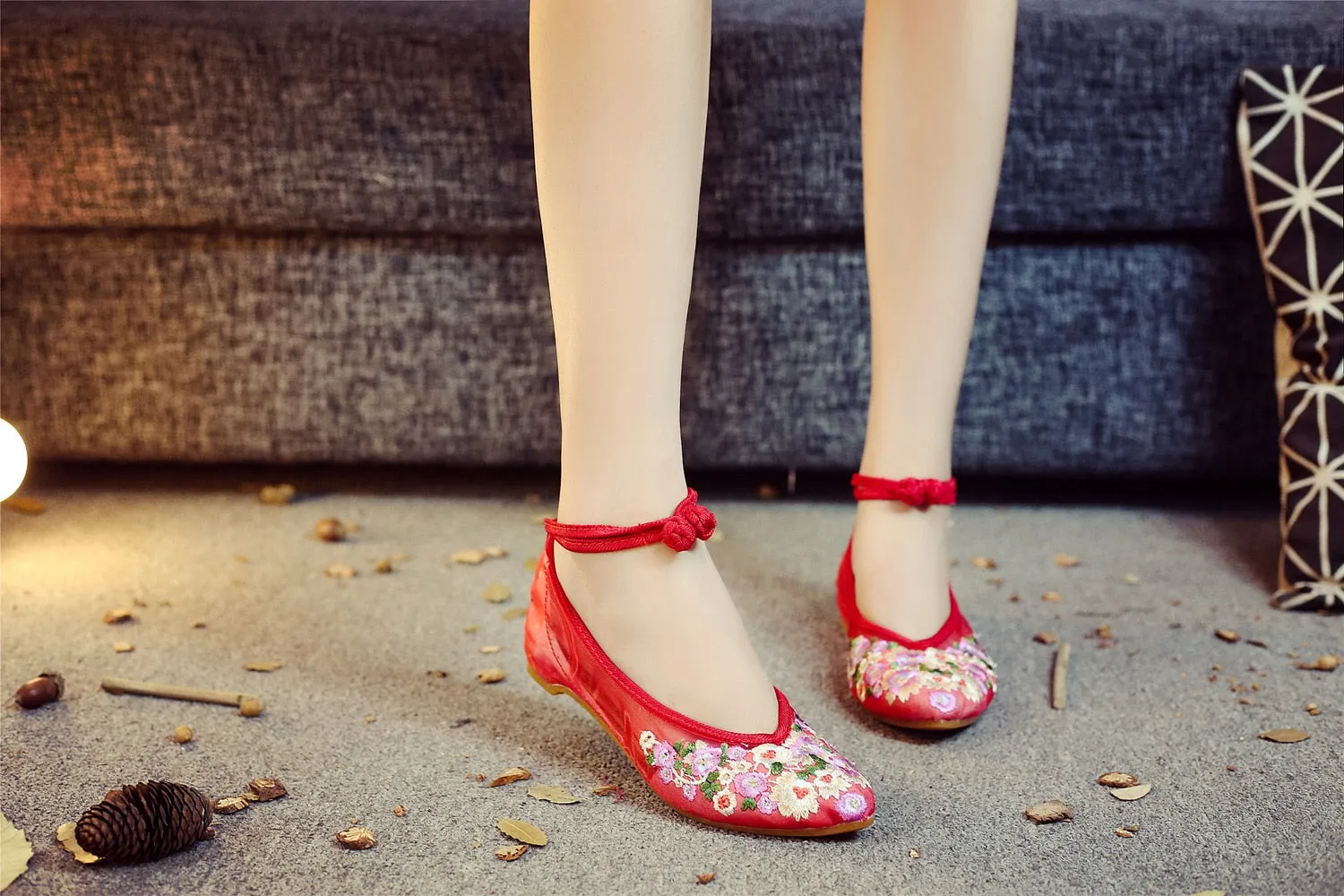 Sheer Pointed Floral Shoes