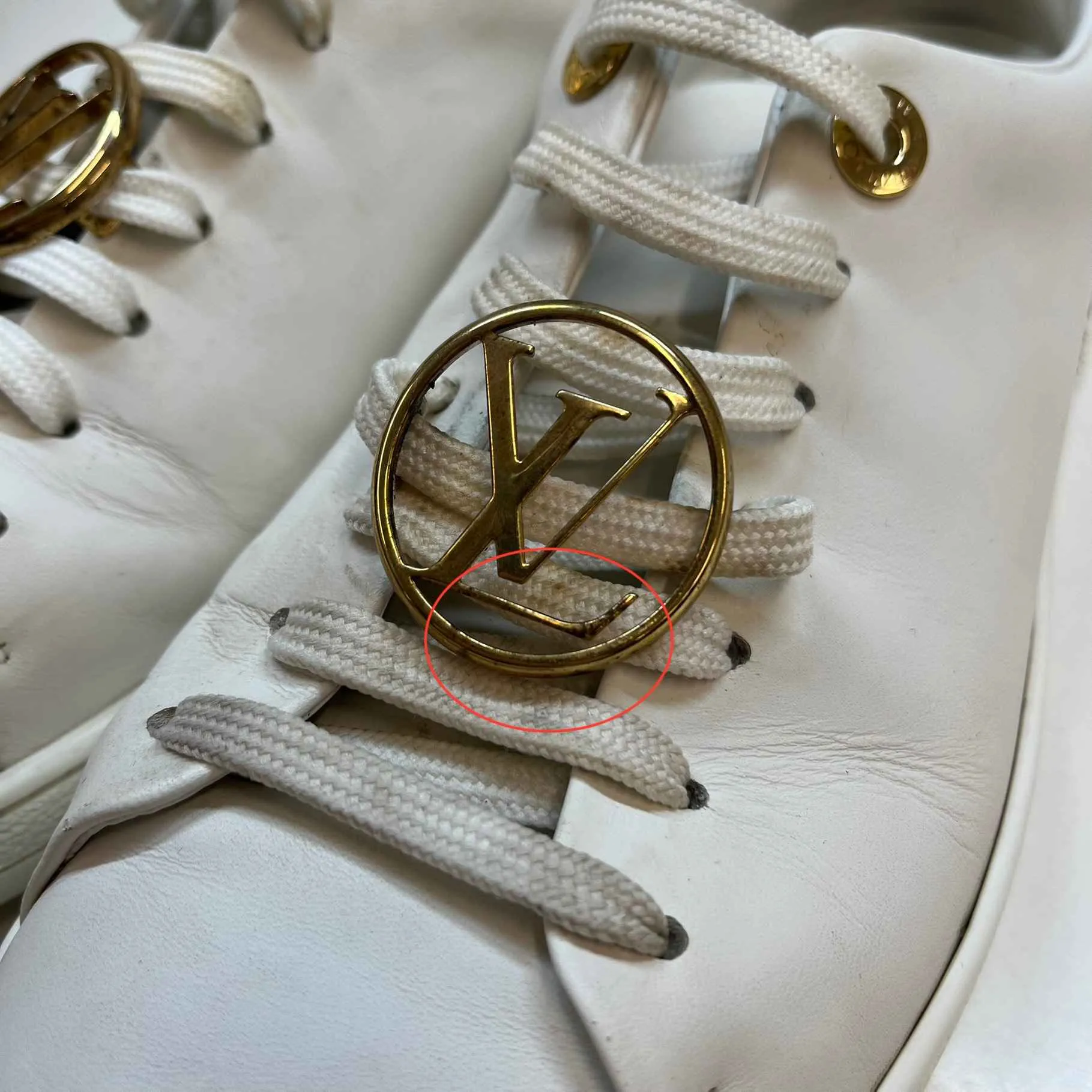 Women's Frontrow Lv Logo Low Trainers White Size EU 37 / UK 4