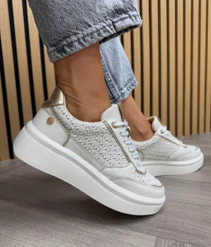 XTI Crochet Style Trainer 143773 - Beige (X42)